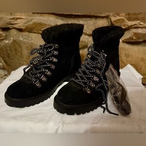 NWT Cleo + Wolf Moto Boots SZ 6
